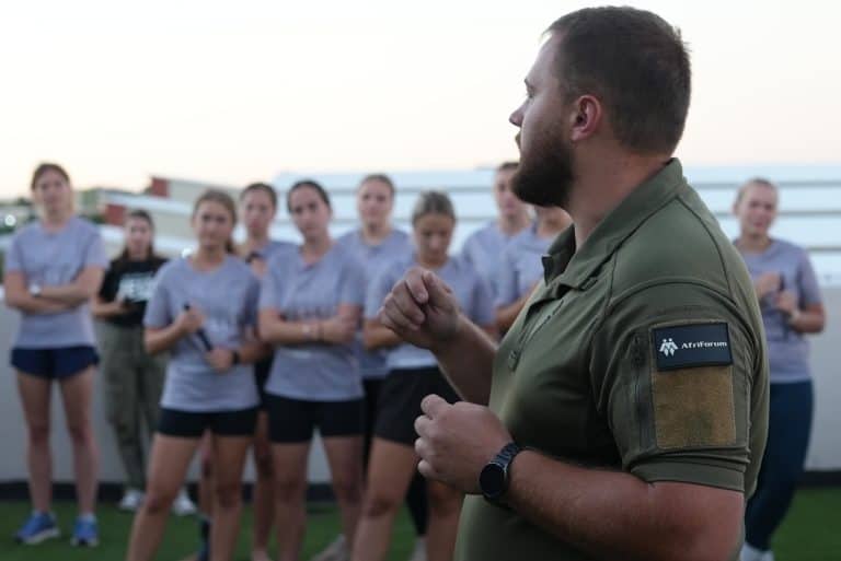 AfriForum Jeug rus Kovsies-studente toe met praktiese veiligheidsvaardighede