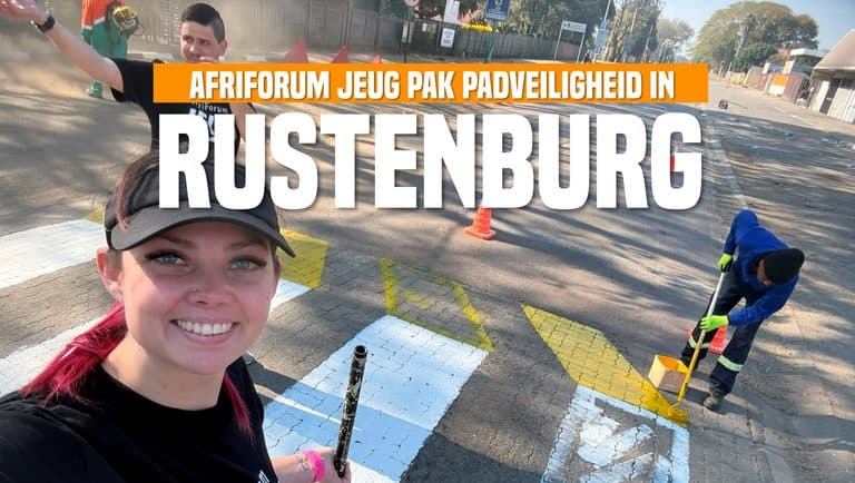 AfriForum Jeug-tak pak padveiligheid by Laerskool David Brink
